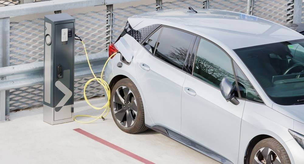 Obrázek ke článku Nová povinnost instalace dobíjecích stanic pro elektromobily